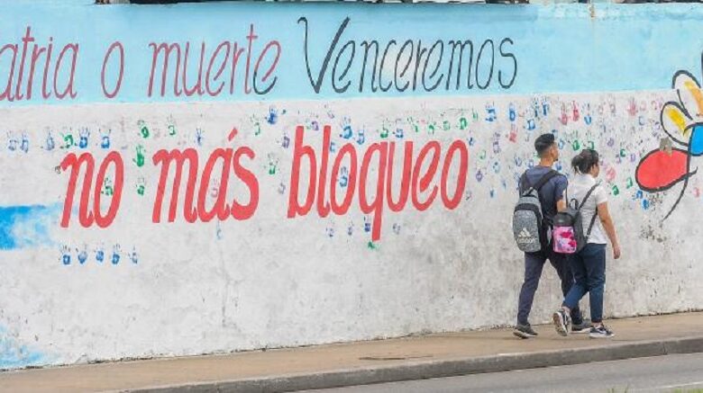 Otra vez una ley de 1917: contra Cuba, la política hostil de EE.UU. es tan arcaica como los instrumentos que usa