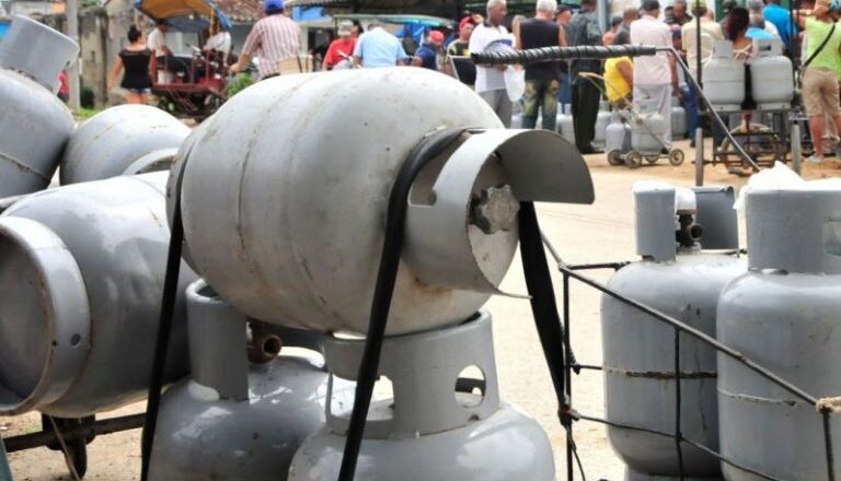 Sancti Spíritus: Se interrumpe momentáneamente la venta de gas