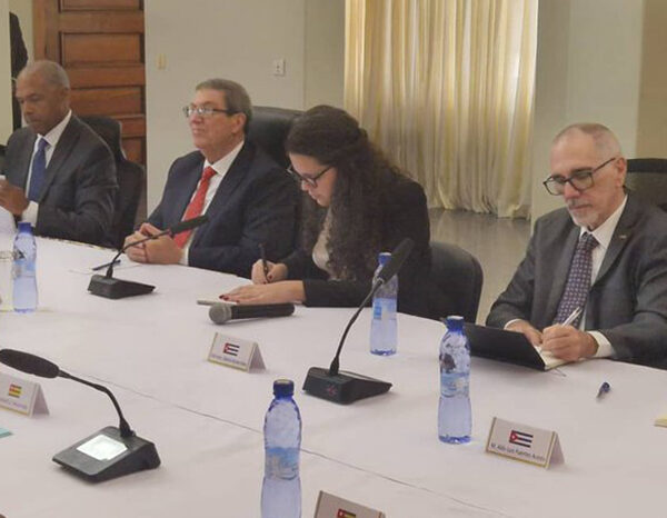Canciller cubano anuncia visita oficial a Togo para fortalecer relaciones bilaterales