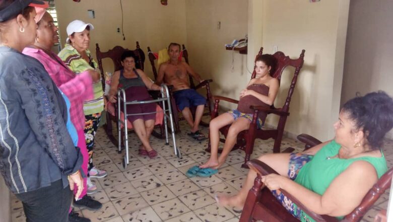 Consejo de Defensa de Zona de Guayos atento ante poderoso evento climatológico (+Fotos)