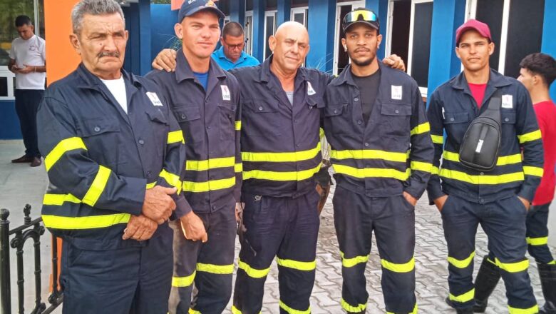 Eléctricos cabaiguanenses integran contingente de Sancti Spíritus que parte hacia el Oriente a participar en las labores de recuperación tras el impacto del huracán Melissa (+ Audio)