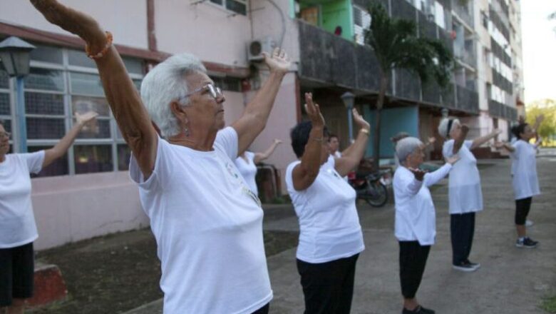 Marina, Divaldo y el cuidado integral de los “abuelos” en Sancti Spíritus