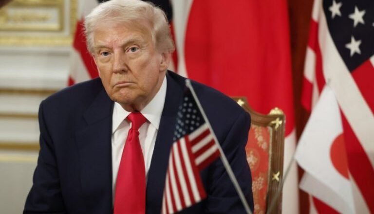 Lavrov tacha de sorprendente el cambio de postura de Trump sobre Ucrania