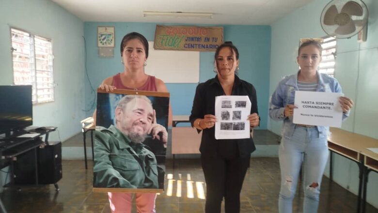 Rindieron homenaje al Comandante en Jefe universitarios cabaiguanenses a nueve años de su desaparición física (+Audio y Fotos)