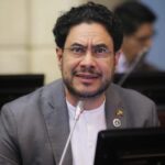 Sondeo destaca a Iván Cepeda como presidenciable favorito en Colombia