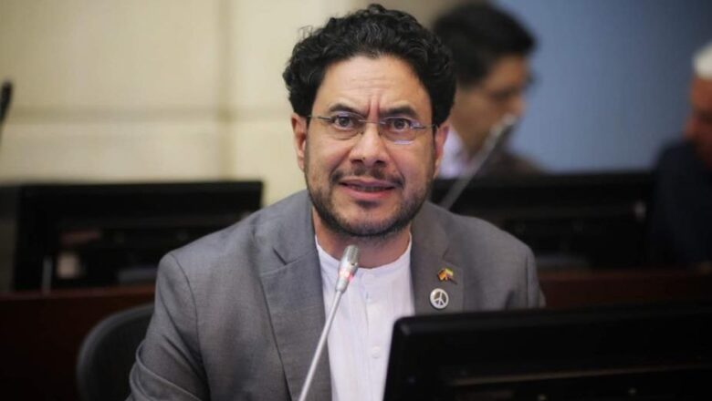 Sondeo destaca a Iván Cepeda como presidenciable favorito en Colombia