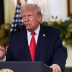 Con su popularidad en mínimos, Trump exagera sus logros en un discurso a la nación