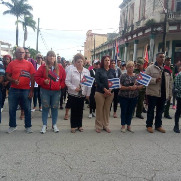 “Morir por la Patria es vivir”: cabaiguanenses rinden homenaje a sus compatriotas caídos en el cumplimiento del deber (+ Fotos)