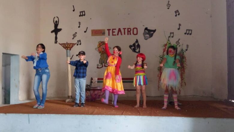 Casa de Cultura de Guayos de plácemes en su Fiesta del Teatro (+Audio y Fotos)