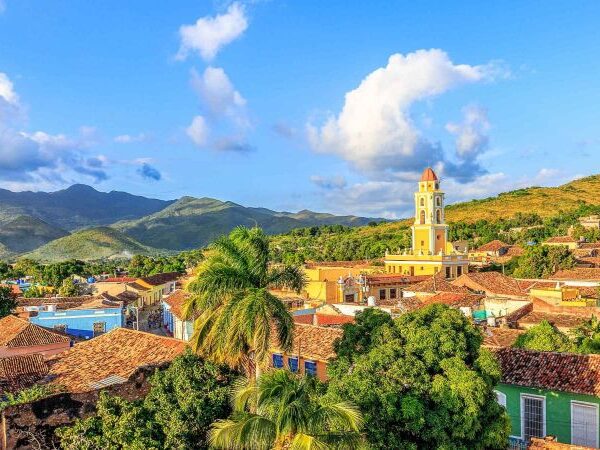Una torre entre las piedras y la historia