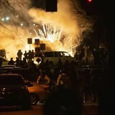 Hospitalizados tres niños tras ataque del ICE en Minneapolis