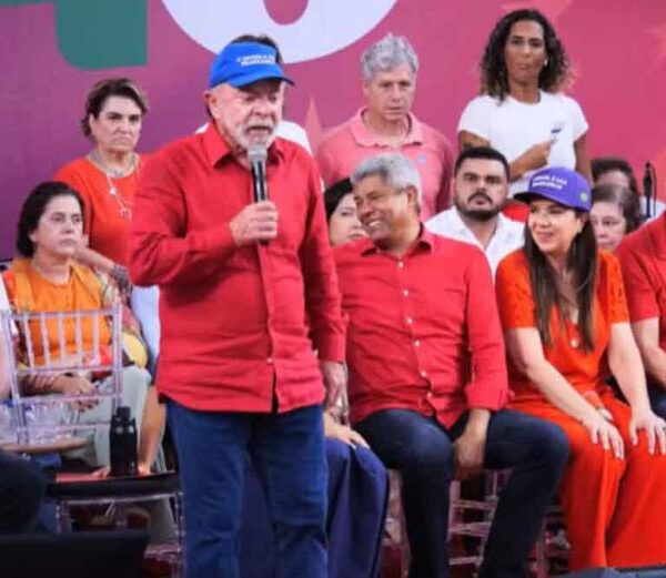 Lula expresa solidaridad de Brasil con Cuba en evento del PT