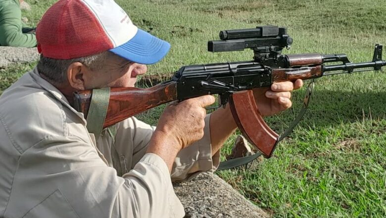 Preparación militar desde Jatibonico