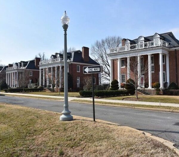 Sobrevuelan drones no identificados bases militares en Washington y ponen en alerta a Marco Rubio