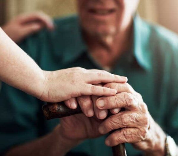 El cuidado de los mayores se abre al sector no estatal