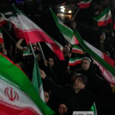 La propuesta de negociaciones de EE.UU. es una admisión de su derrota, afirma canciller iraní