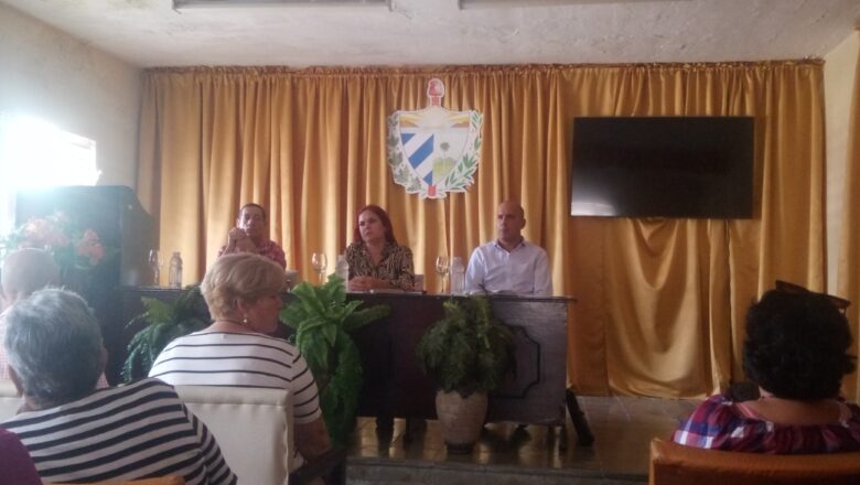 A debate problemáticas que afectan al sistema de salud en Pleno del Partido de Cabaiguán (+Audio)