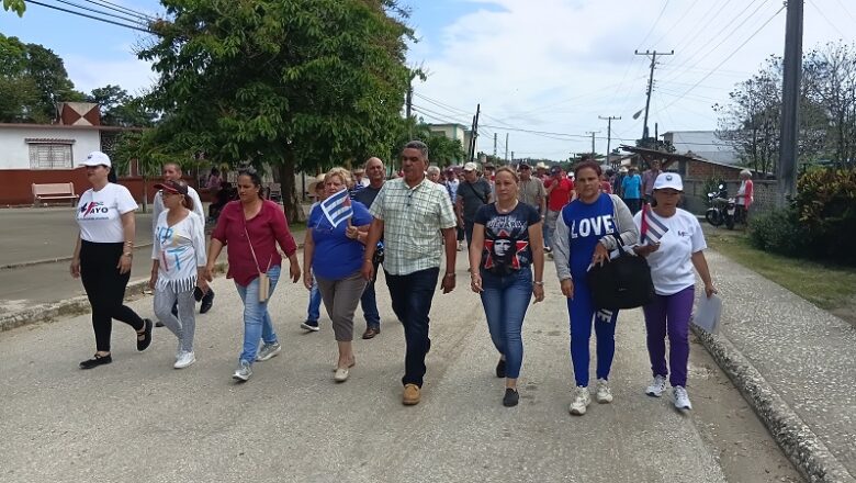 Reafirmaron Pobladores de Santa Lucía su compromiso con la patria en la celebración del Primero de Mayo (+ Audio y Fotos)