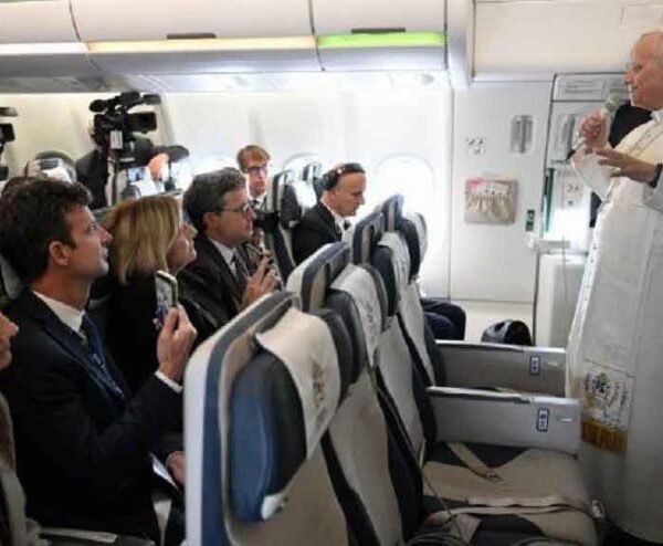 Papa León XIV llamó a promover una nueva actitud y cultura de paz