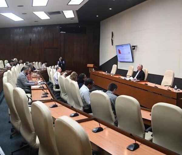 Cuba presenta avances en tratamientos naturales posictus y para enfermedades dermatológicas