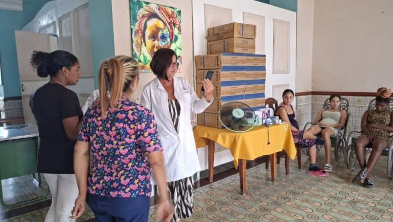 Colaboradores trinitarios en México entregan donativo al Hogar Materno Municipal