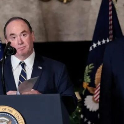 Destituyen “con efecto inmediato” al secretario de la Marina de Estados Unidos