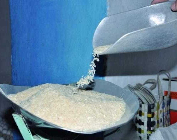 Entregan en Sancti Spíritus alimentos de donación