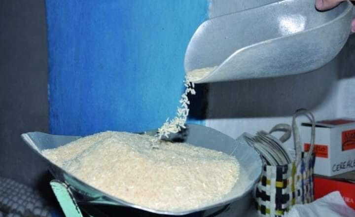 Entregan en Sancti Spíritus alimentos de donación