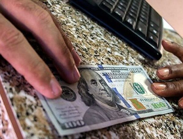 Fincimex anuncia nueva modalidad de pago de remesas en USD