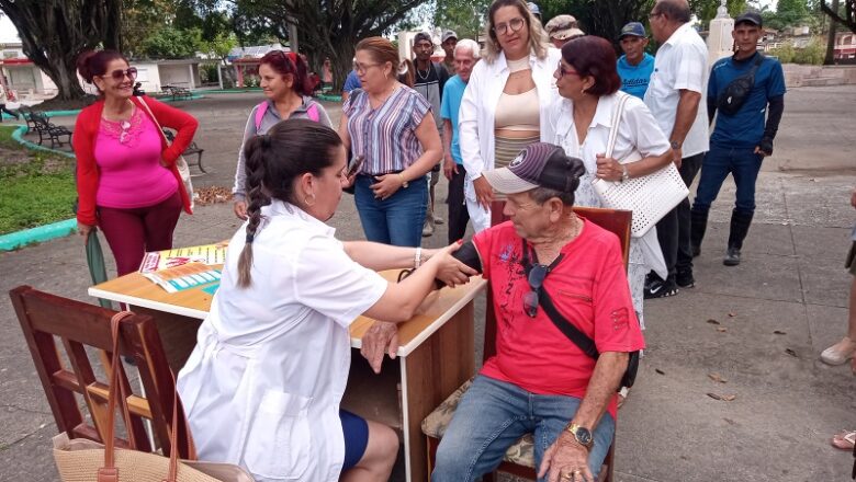 Desarrollaron en Cabaiguán, jornada de lucha contra la hipertensión arterial (+Audio y Fotos)