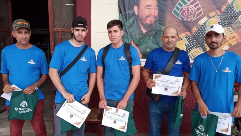 Celebraron en Cabaiguán día del trabajador tabacalero (+ Fotos y Audios)