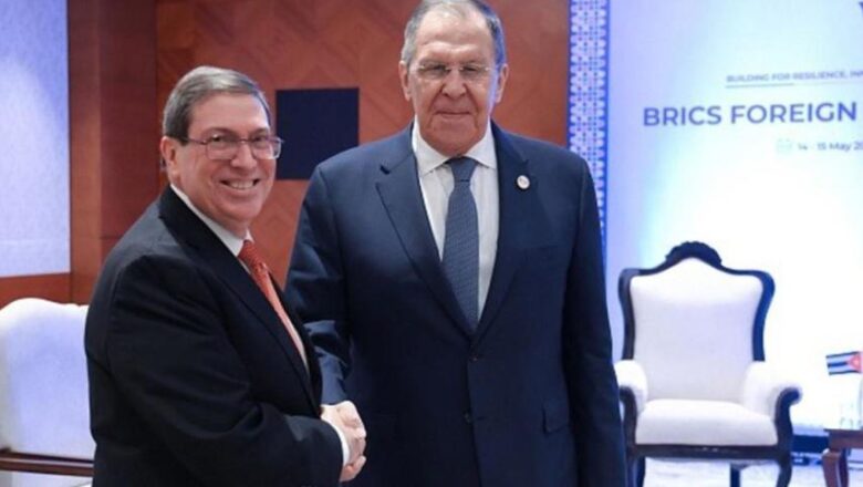 Lavrov: Rusia está dispuesta a ayudar a Cuba