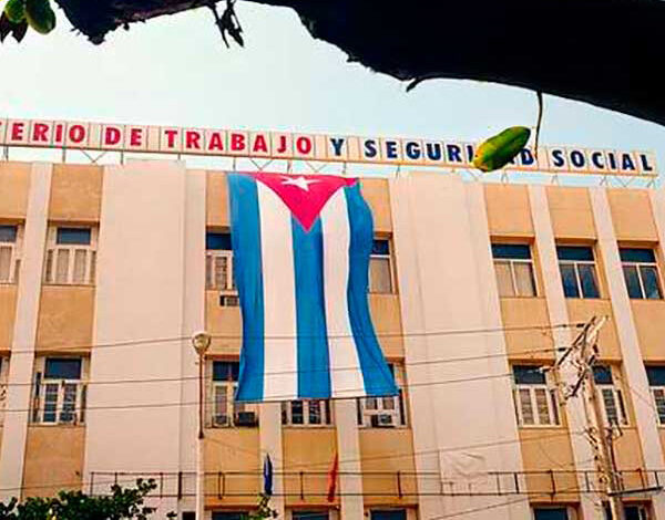 ¿Cómo se concibe el tratamiento salarial por el Primero de Mayo?
