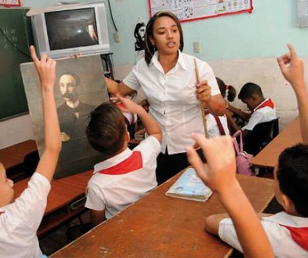 Estudiantes espirituanos de escuelas pedagógicas a examen final
