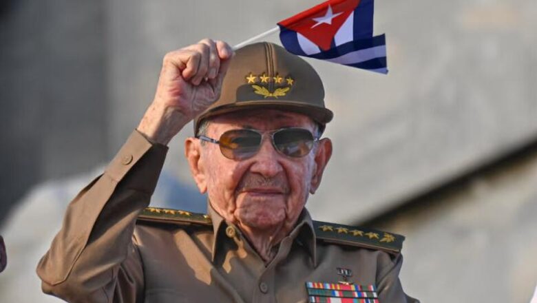 Raúl Castro: Seguiré marchando al frente de nuestro pueblo