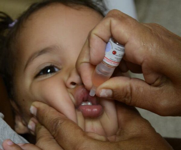 Sancti Spíritus: Vacunación antipolio protege a población infantil