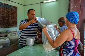 Se reinventan comerciantes y gastronómicos cabaiguanenses en medio de la crisis económica y el cerco energético (+ Audio)
