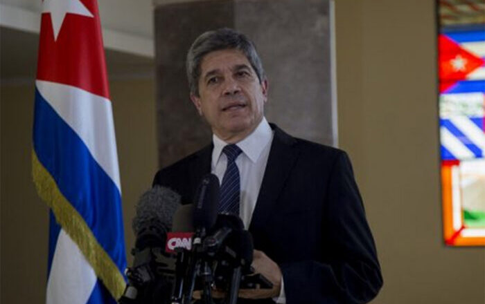 Vicecanciller denuncia castigo colectivo de EE.UU. a los cubanos