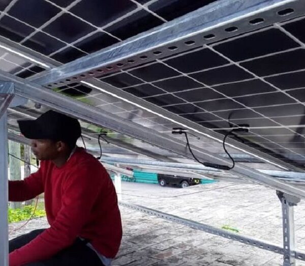 Resaltan beneficios de instalación de paneles solares en centros espirituanos de Salud