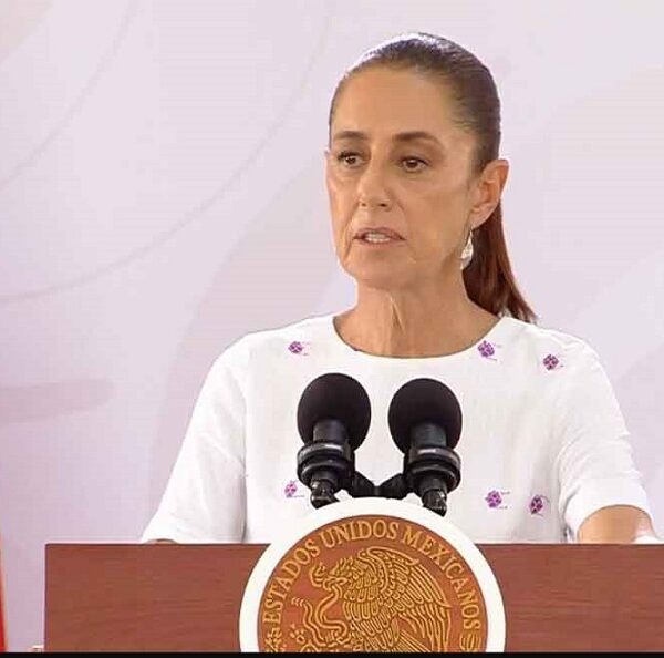 Presidenta de México defiende autodeterminación de los pueblos