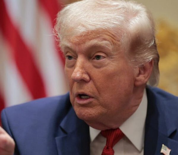Juez anula tarifa de Trump a visado de trabajadores extranjeros