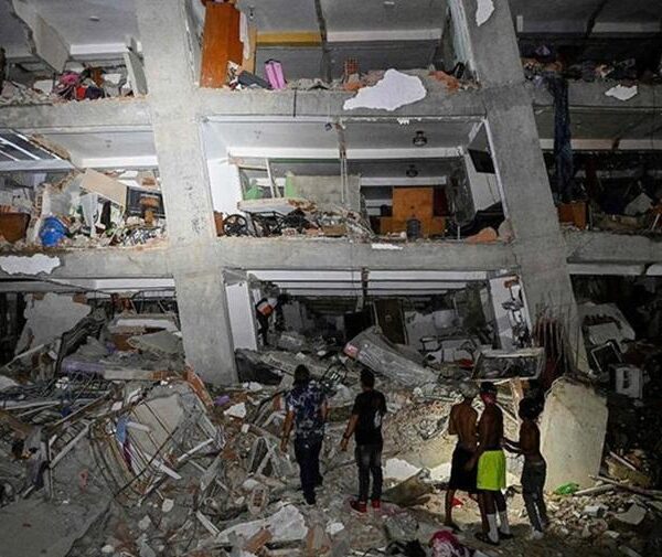 Venezuela recobra la calma tras sismos y aumenta número de muertos y heridos