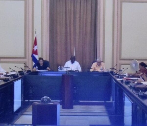 Cuba: aprueban decretos leyes relacionados con transformaciones económicas y sociales