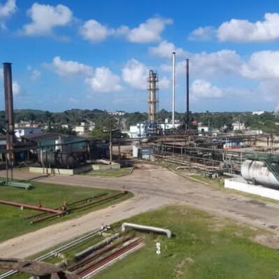 Día del trabajador petrolero cubano