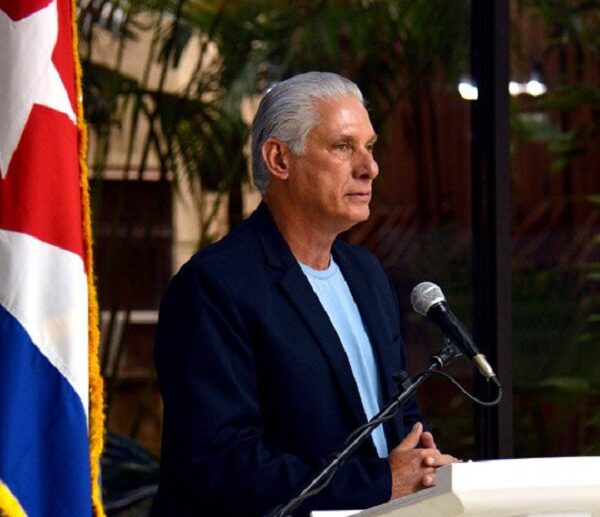 Reconoce presidente cubano al CIGB como baluarte de la ciencia cubana