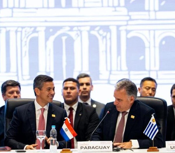 Aboga Uruguay por mayor integración y apertura al mundo de Mercosur