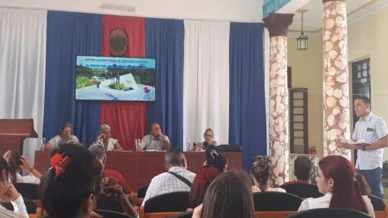 Sector educacional en Sancti Spíritus establece prioridades de cara al inicio del curso escolar