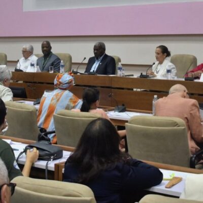 Cuba: Parlamento insta a multiplicar reclamos de paz