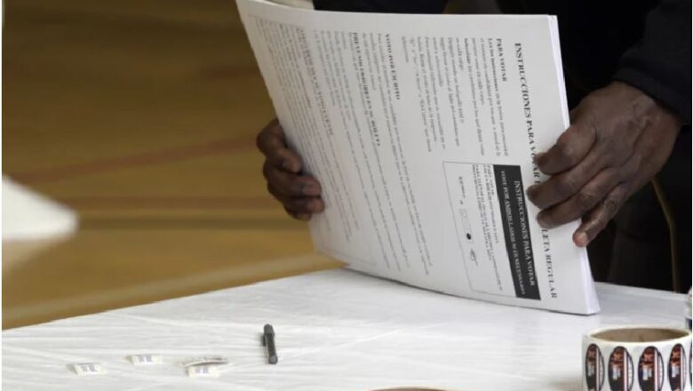 Organizaciones civiles y 23 estados impugnan orden de Trump para limitar voto