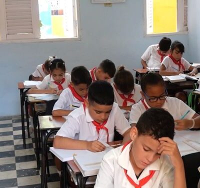 Sancti Spíritus regresa a las aulas